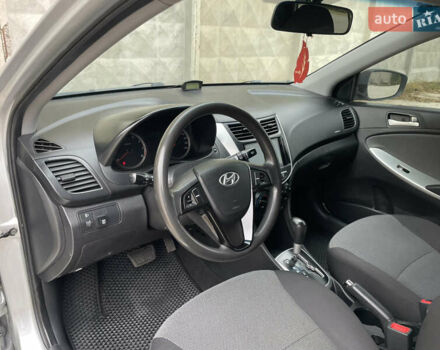 Хендай Акцент 2011 у Одесі на Automoto.ua Сірий Хендай Акцент, об'ємом двигуна 1.4 л та пробігом 184 тис. км за 7200 $, фото 33 на Automoto.ua