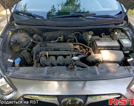 Сірий Хендай Акцент, об'ємом двигуна 1.4 л та пробігом 173 тис. км за 6300 $, фото 7 на Automoto.ua