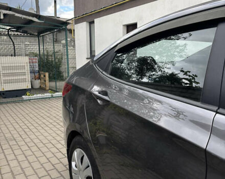 Сірий Хендай Акцент, об'ємом двигуна 1.4 л та пробігом 123 тис. км за 8100 $, фото 4 на Automoto.ua