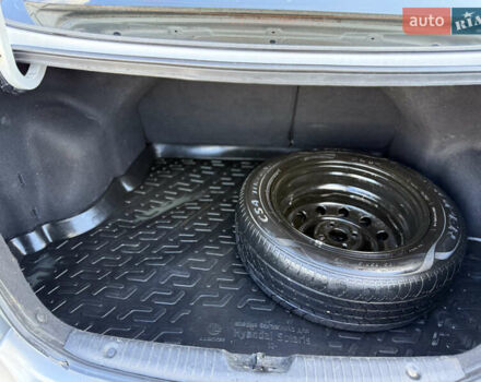 Серый Хендай Акцент, объемом двигателя 1.6 л и пробегом 138 тыс. км за 7900 $, фото 24 на Automoto.ua