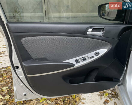 Хендай Акцент 2011 у Одесі на Automoto.ua Сірий Хендай Акцент, об'ємом двигуна 1.4 л та пробігом 184 тис. км за 7200 $, фото 37 на Automoto.ua