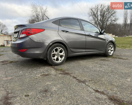 Серый Хендай Акцент, объемом двигателя 1.4 л и пробегом 206 тыс. км за 6400 $, фото 18 на Automoto.ua