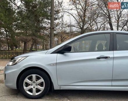 Сірий Хендай Акцент, об'ємом двигуна 1.4 л та пробігом 172 тис. км за 7299 $, фото 2 на Automoto.ua