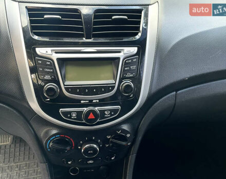 Серый Хендай Акцент, объемом двигателя 1.59 л и пробегом 192 тыс. км за 7700 $, фото 9 на Automoto.ua