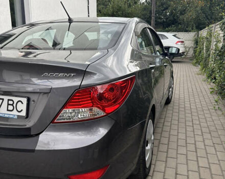Сірий Хендай Акцент, об'ємом двигуна 1.4 л та пробігом 123 тис. км за 8100 $, фото 5 на Automoto.ua