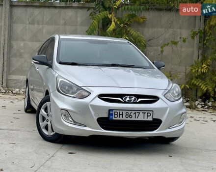 Хендай Акцент 2011 у Одесі на Automoto.ua Сірий Хендай Акцент, об'ємом двигуна 1.4 л та пробігом 184 тис. км за 7200 $, фото 1 на Automoto.ua