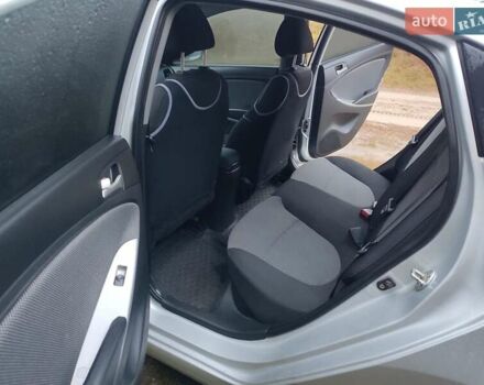 Серый Хендай Акцент, объемом двигателя 1.4 л и пробегом 177 тыс. км за 6100 $, фото 21 на Automoto.ua