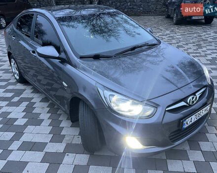 Серый Хендай Акцент, объемом двигателя 1.6 л и пробегом 194 тыс. км за 7900 $, фото 3 на Automoto.ua