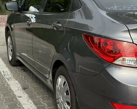 Сірий Хендай Акцент, об'ємом двигуна 1.4 л та пробігом 169 тис. км за 7600 $, фото 11 на Automoto.ua