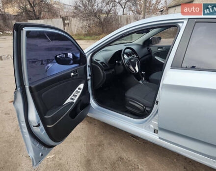 Серый Хендай Акцент, объемом двигателя 1.6 л и пробегом 267 тыс. км за 6500 $, фото 14 на Automoto.ua