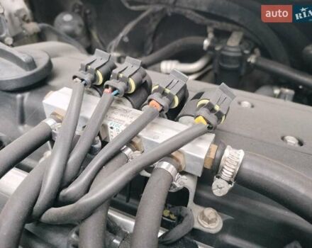 Серый Хендай Акцент, объемом двигателя 1.4 л и пробегом 175 тыс. км за 7500 $, фото 12 на Automoto.ua