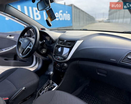 Серый Хендай Акцент, объемом двигателя 1.6 л и пробегом 138 тыс. км за 7900 $, фото 18 на Automoto.ua