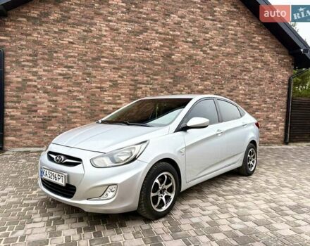 Серый Хендай Акцент, объемом двигателя 1.6 л и пробегом 186 тыс. км за 7900 $, фото 3 на Automoto.ua