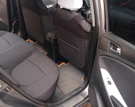 Серый Хендай Акцент, объемом двигателя 1.4 л и пробегом 163 тыс. км за 6700 $, фото 13 на Automoto.ua