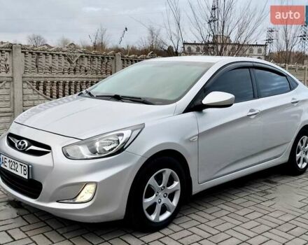 Серый Хендай Акцент, объемом двигателя 1.4 л и пробегом 175 тыс. км за 7500 $, фото 1 на Automoto.ua