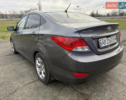 Серый Хендай Акцент, объемом двигателя 1.4 л и пробегом 206 тыс. км за 6400 $, фото 13 на Automoto.ua