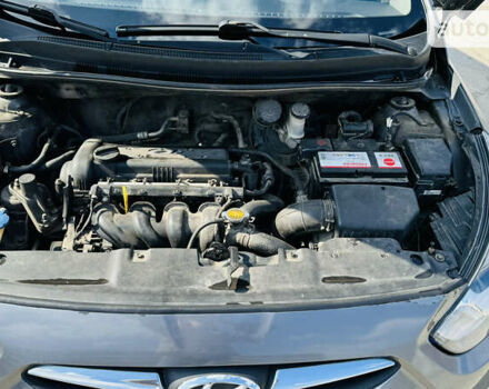 Сірий Хендай Акцент, об'ємом двигуна 1.4 л та пробігом 250 тис. км за 6700 $, фото 45 на Automoto.ua