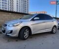Серый Хендай Акцент, объемом двигателя 1.4 л и пробегом 240 тыс. км за 5600 $, фото 6 на Automoto.ua