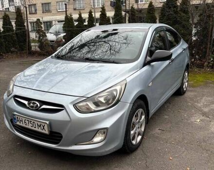 Серый Хендай Акцент, объемом двигателя 1.4 л и пробегом 140 тыс. км за 6800 $, фото 9 на Automoto.ua