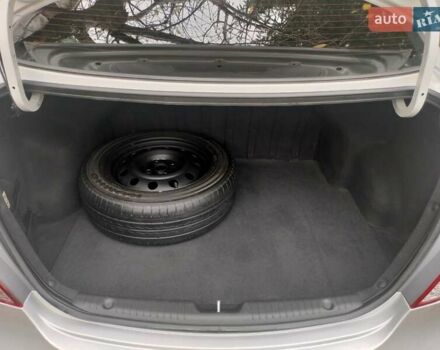 Серый Хендай Акцент, объемом двигателя 1.4 л и пробегом 175 тыс. км за 7500 $, фото 9 на Automoto.ua