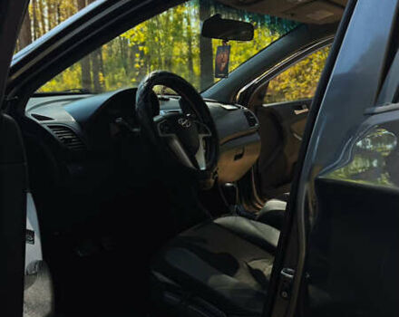 Сірий Хендай Акцент, об'ємом двигуна 1.4 л та пробігом 185 тис. км за 6800 $, фото 1 на Automoto.ua