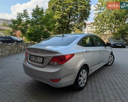 Сірий Хендай Акцент, об'ємом двигуна 1.6 л та пробігом 126 тис. км за 8600 $, фото 2 на Automoto.ua