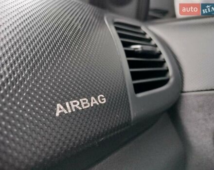 Серый Хендай Акцент, объемом двигателя 1.4 л и пробегом 175 тыс. км за 7500 $, фото 32 на Automoto.ua