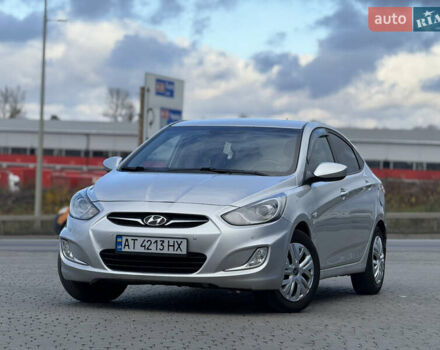 Серый Хендай Акцент, объемом двигателя 1.6 л и пробегом 138 тыс. км за 7900 $, фото 7 на Automoto.ua