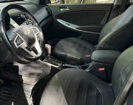 Сірий Хендай Акцент, об'ємом двигуна 1.6 л та пробігом 104 тис. км за 8300 $, фото 20 на Automoto.ua