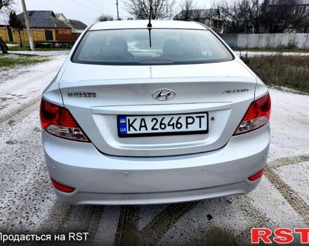 Серый Хендай Акцент, объемом двигателя 1.4 л и пробегом 150 тыс. км за 6550 $, фото 7 на Automoto.ua