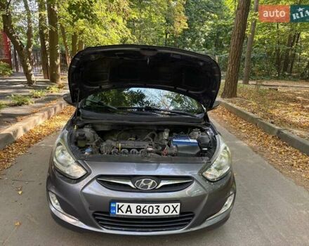 Серый Хендай Акцент, объемом двигателя 1.6 л и пробегом 105 тыс. км за 8300 $, фото 25 на Automoto.ua