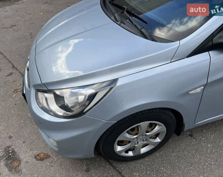 Хендай Акцент 2012 в Харькове на Automoto.ua Серый Хендай Акцент, объемом двигателя 1.4 л и пробегом 235 тыс. км за 5850 $, фото 9 на Automoto.ua