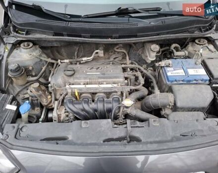 Сірий Хендай Акцент, об'ємом двигуна 1.4 л та пробігом 133 тис. км за 6500 $, фото 5 на Automoto.ua