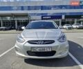 Серый Хендай Акцент, объемом двигателя 1.6 л и пробегом 102 тыс. км за 7900 $, фото 1 на Automoto.ua