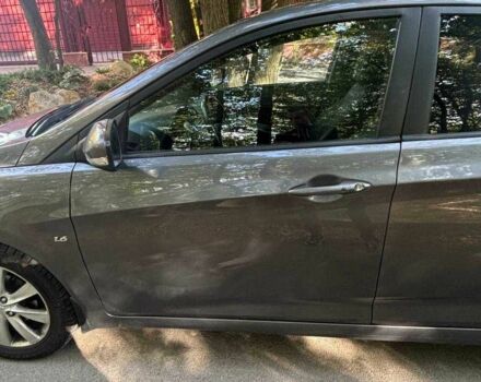 Сірий Хендай Акцент, об'ємом двигуна 1.6 л та пробігом 104 тис. км за 8300 $, фото 4 на Automoto.ua