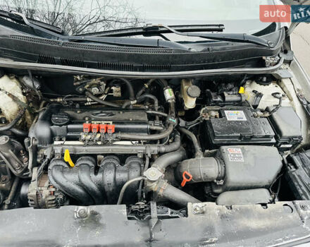 Серый Хендай Акцент, объемом двигателя 1.4 л и пробегом 250 тыс. км за 5400 $, фото 12 на Automoto.ua