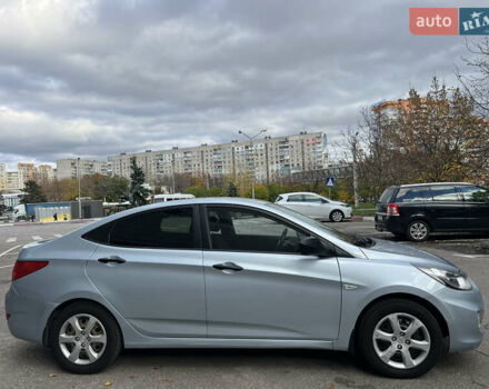 Хендай Акцент 2012 в Харькове на Automoto.ua Серый Хендай Акцент, объемом двигателя 1.4 л и пробегом 235 тыс. км за 5850 $, фото 4 на Automoto.ua