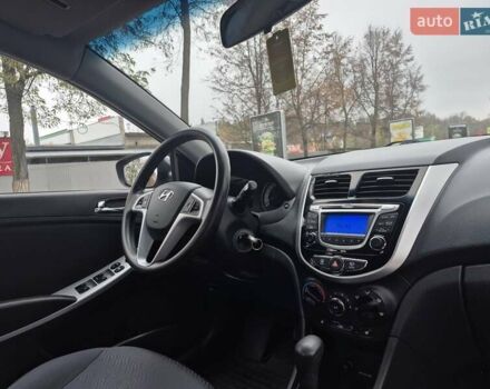 Серый Хендай Акцент, объемом двигателя 1.6 л и пробегом 90 тыс. км за 9650 $, фото 49 на Automoto.ua