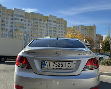 Серый Хендай Акцент, объемом двигателя 1.4 л и пробегом 128 тыс. км за 7990 $, фото 3 на Automoto.ua