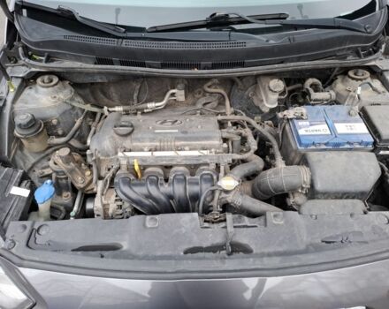 Серый Хендай Акцент, объемом двигателя 1.4 л и пробегом 133 тыс. км за 6500 $, фото 6 на Automoto.ua