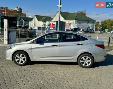 Хендай Акцент 2012 в Киеве на Automoto.ua Серый Хендай Акцент, объемом двигателя 1.4 л и пробегом 88 тыс. км за 6500 $, фото 3 на Automoto.ua
