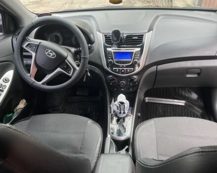 Сірий Хендай Акцент, об'ємом двигуна 1.4 л та пробігом 155 тис. км за 9000 $, фото 4 на Automoto.ua