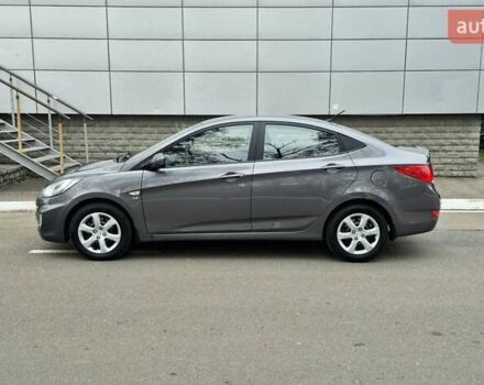 Серый Хендай Акцент, объемом двигателя 1.6 л и пробегом 90 тыс. км за 9650 $, фото 3 на Automoto.ua