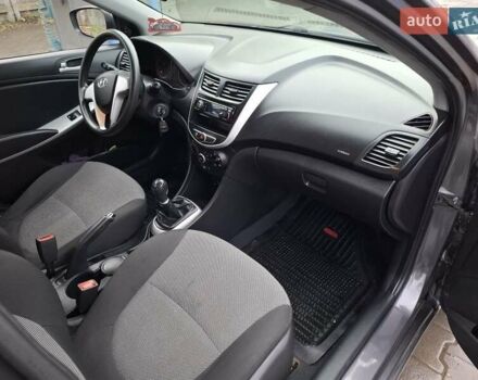 Сірий Хендай Акцент, об'ємом двигуна 1.4 л та пробігом 133 тис. км за 6500 $, фото 3 на Automoto.ua