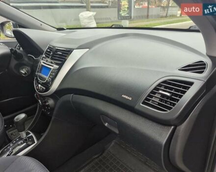 Серый Хендай Акцент, объемом двигателя 1.6 л и пробегом 90 тыс. км за 9650 $, фото 50 на Automoto.ua