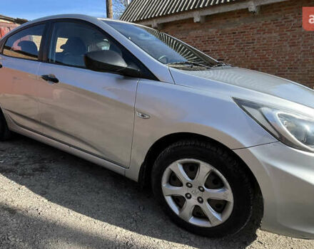 Сірий Хендай Акцент, об'ємом двигуна 1.4 л та пробігом 251 тис. км за 6200 $, фото 3 на Automoto.ua