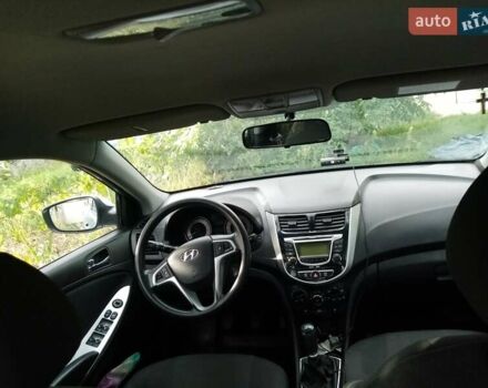 Серый Хендай Акцент, объемом двигателя 1.4 л и пробегом 175 тыс. км за 6300 $, фото 1 на Automoto.ua