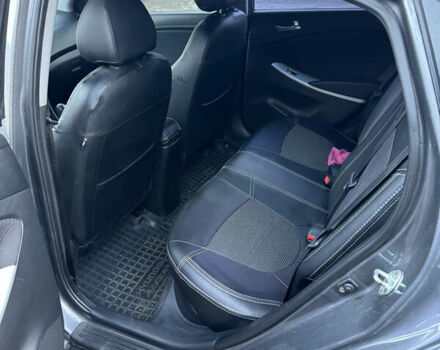 Сірий Хендай Акцент, об'ємом двигуна 1.4 л та пробігом 85 тис. км за 7500 $, фото 5 на Automoto.ua