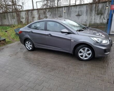 Серый Хендай Акцент, объемом двигателя 1.4 л и пробегом 133 тыс. км за 6500 $, фото 1 на Automoto.ua