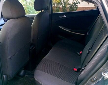 Сірий Хендай Акцент, об'ємом двигуна 1.4 л та пробігом 0 тис. км за 7000 $, фото 2 на Automoto.ua